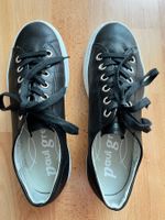 Schwarzer Ledersneaker von Paul Green