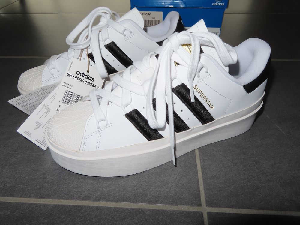 ADIDAS Superstar Gr.38 NEU OVP Acheter sur Ricardo