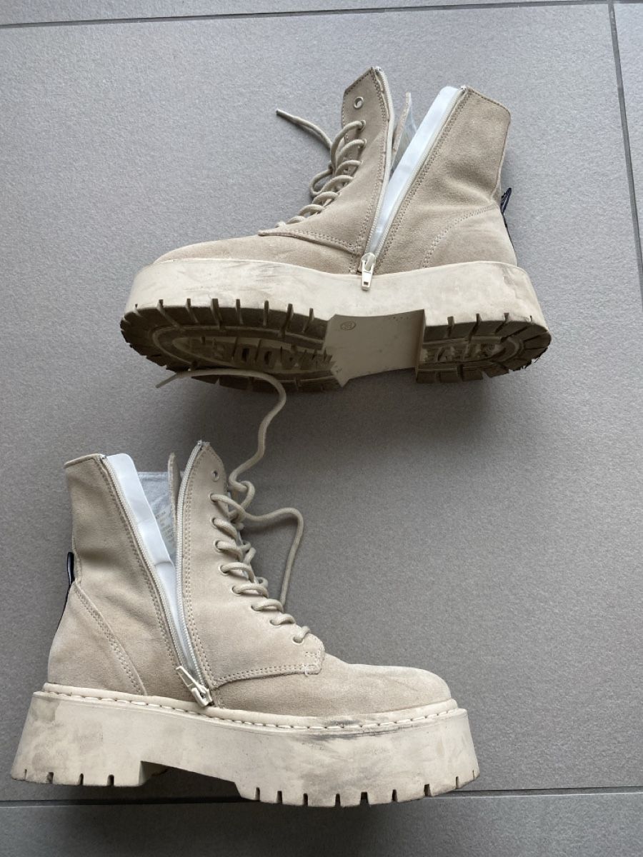 Scarpe da donna: Winterstifeletten – Usato da Chur venduto da dan_tp5n 3
