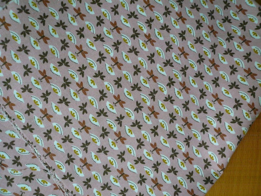 Patchworkstoff BW altrosa Muster 48 x 58 cm | Kaufen auf Ricardo