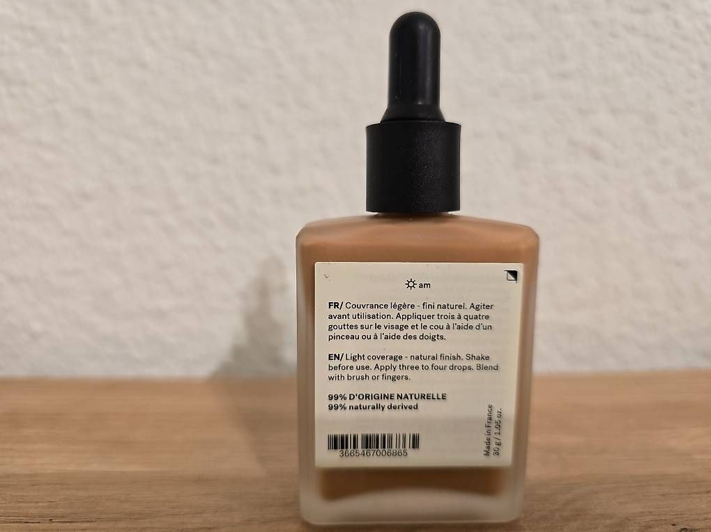 Cura del viso: Typology Tinted Serum – Usato da Zürich venduto da luethifat 2