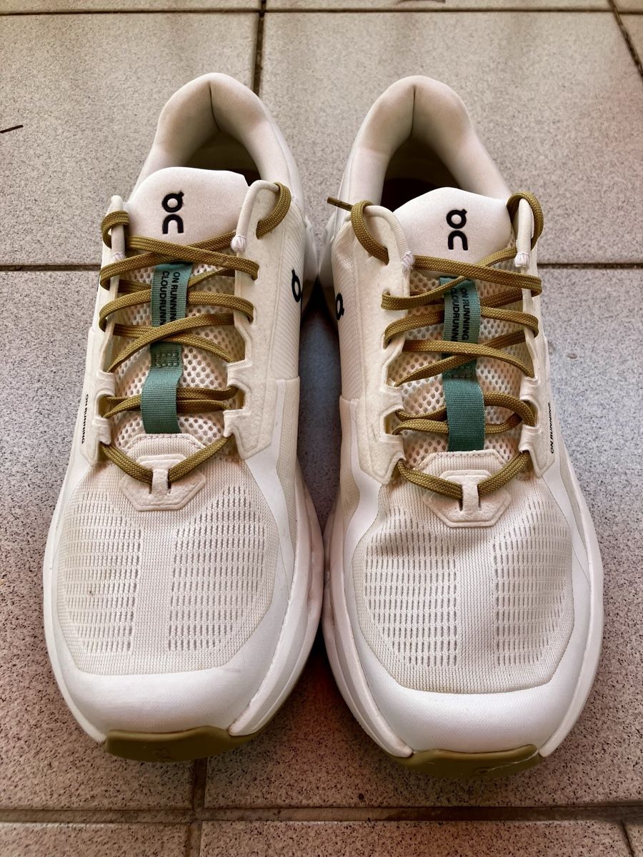 On Chaussures hommes: ON Cloudrunner  – Neuf (Voir description) à Nyon par G.B.1260