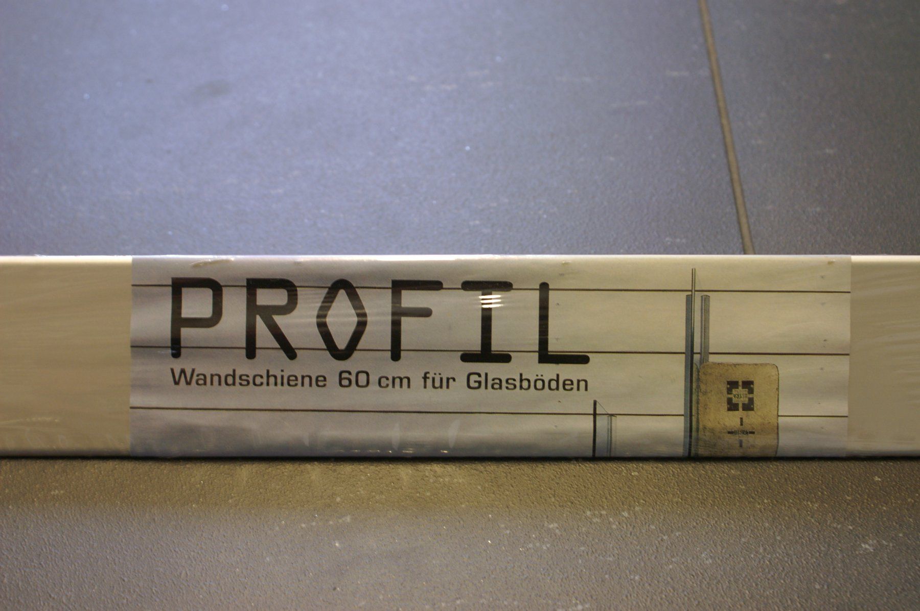 Scaffali: Glas-Wandtablar – Nuovo e nell'imballaggio originale da Grub AR venduto da SLBCM75 1