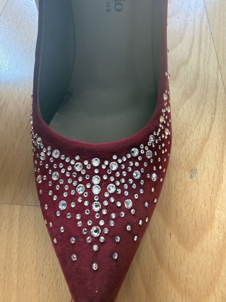 Chaussures femmes: Damenschuhe rot mit Schmucksteinen Grösse 37 – Neuf (Voir description) à Kilchberg ZH par ana_z2sb 1