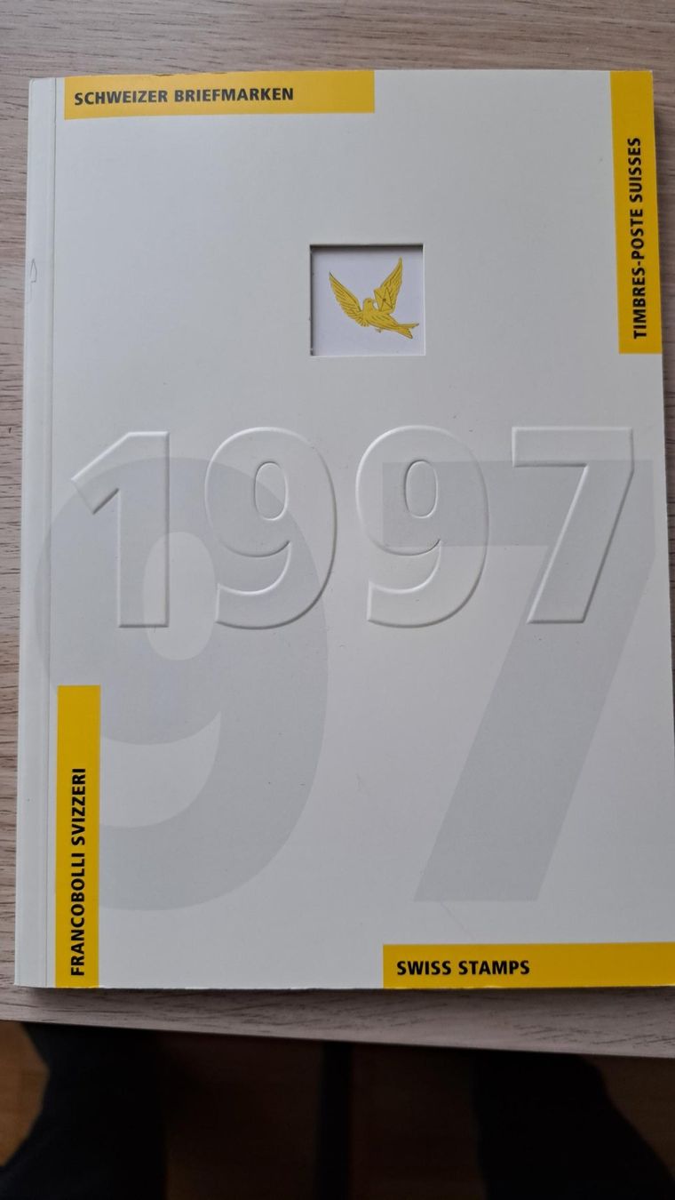 Tutti i francobolli: Schweizer Briefmarken Jahres Buch 1997 – Nuovo (secondo la descrizione) da Strengelbach venduto da zruktsnre45