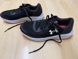 Under Armour «Charged Pursuit 3» Damen-Laufschuhe, Gr. 38