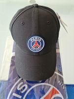 FOOTBALL / PARIS ST GERMAIN / FANIONS + CASQUETTE / NEUFS
