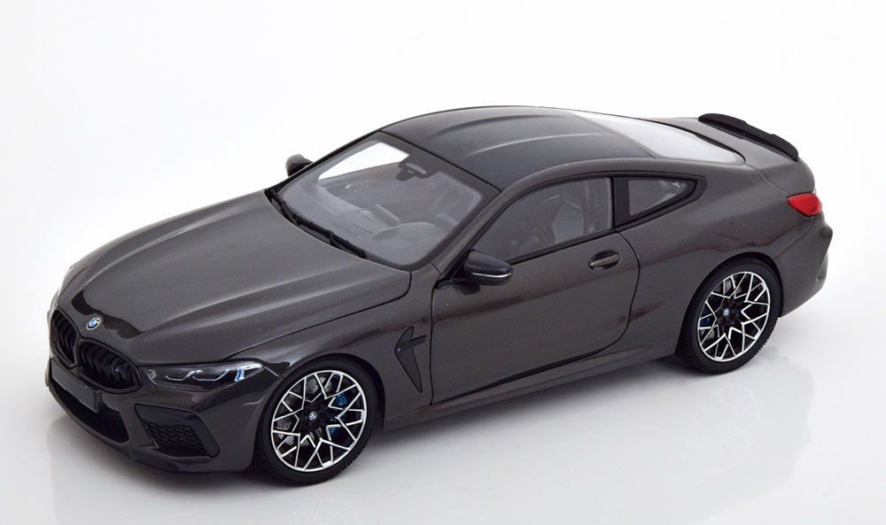 BMW M8 Coupé F92 seit 2019 dunkelgrau met. / Carbon 1:18 (Neu und ...