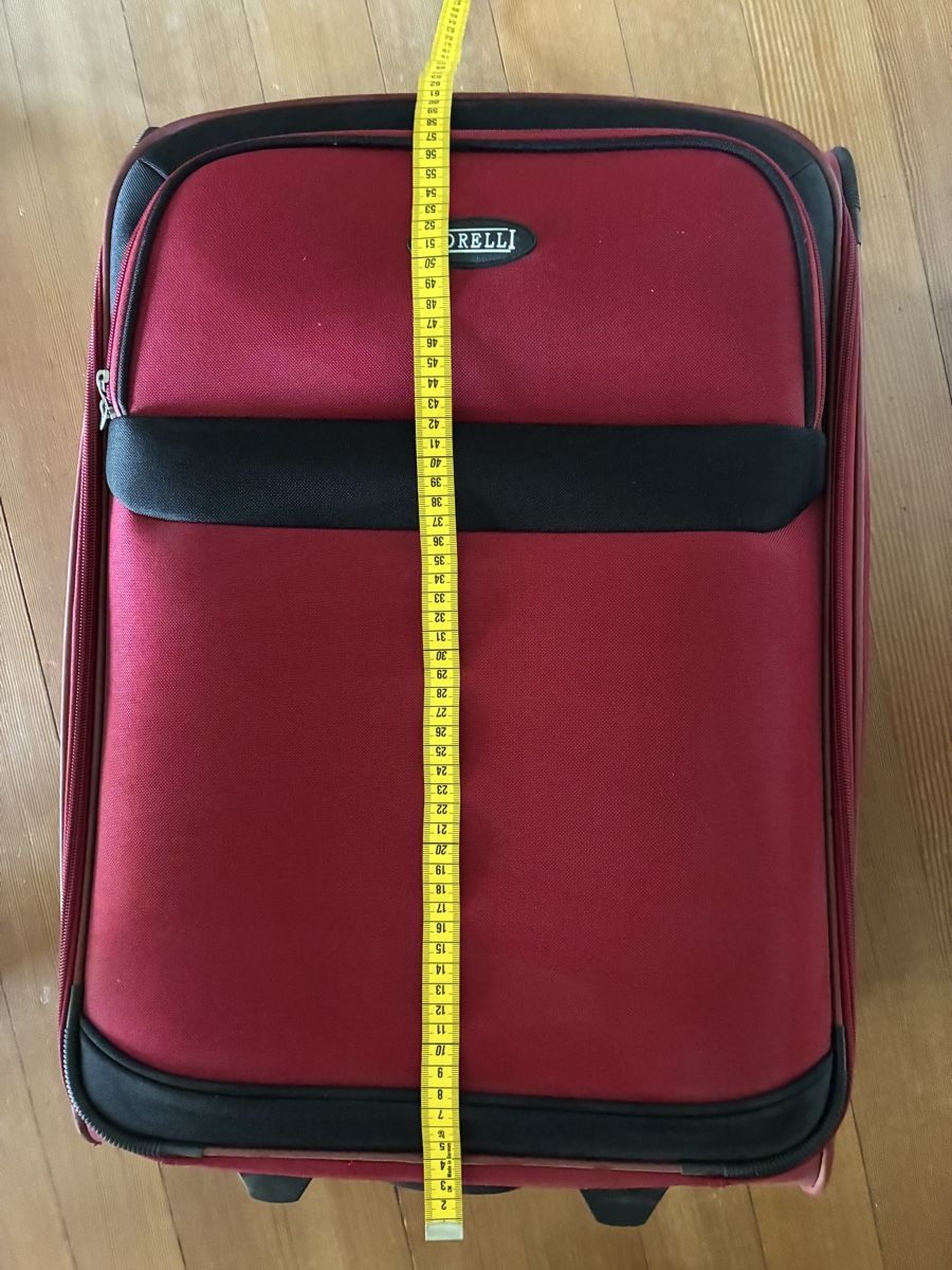 Reisekoffer: Rollkoffer rot ca. 60x25cm – Gebraucht aus Biberist von wacholder 4