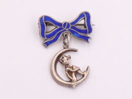 Antiker Silber Kobold Anstecker Brosche mit blauem Email