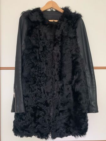 Manteau Maje 🖤 cuir et fourrure agneau taille 38