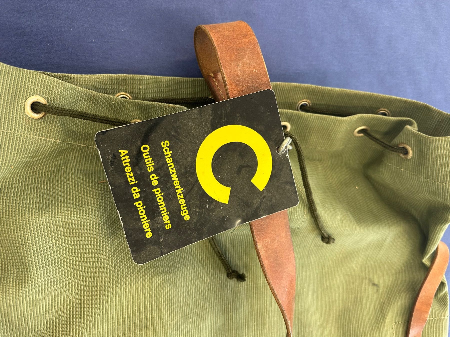 Schweizer Armee Rucksäcke: Schweizer Armeesack – Gebraucht aus Liestal von FuV01 2