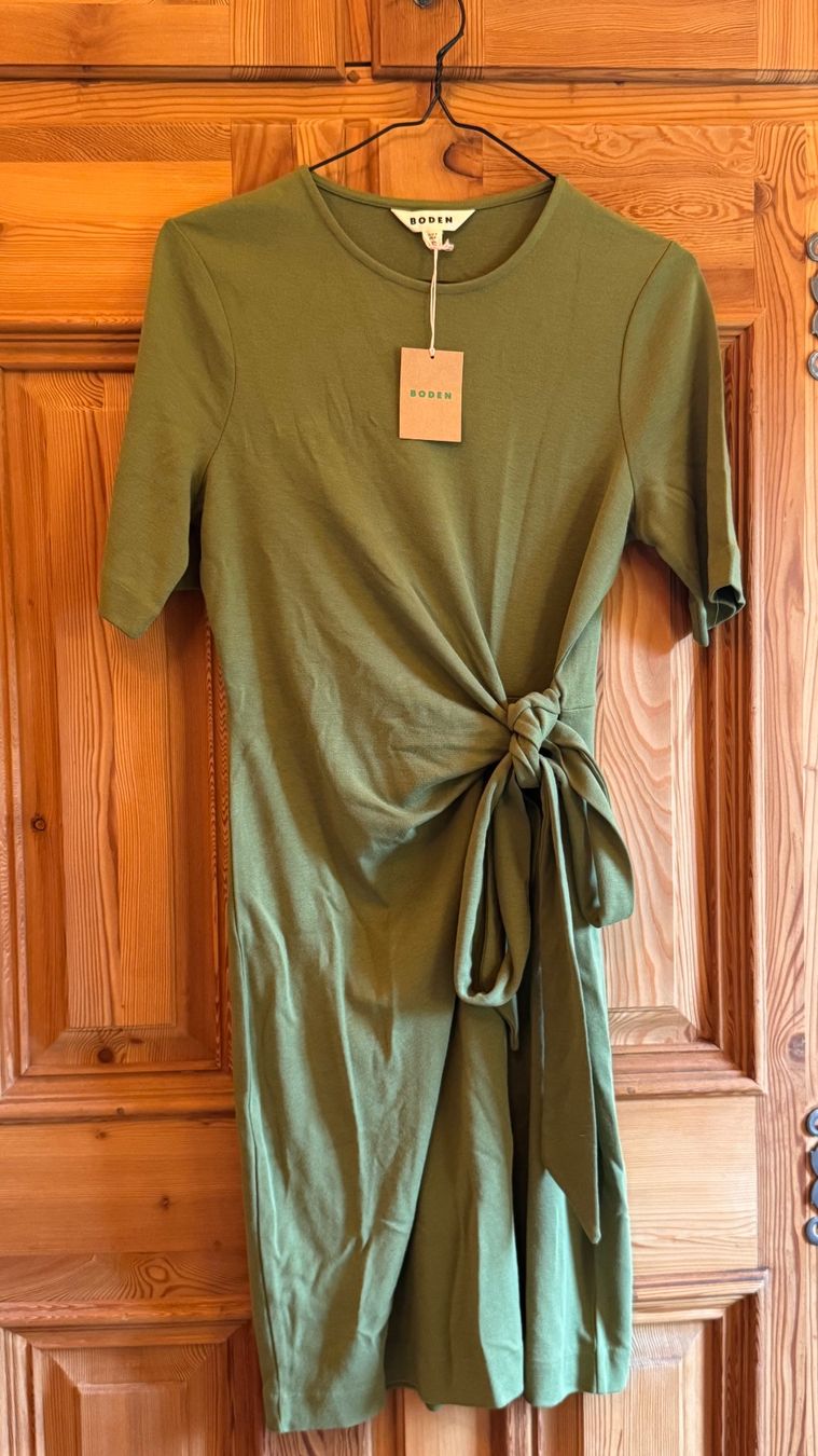 Kleider: Boden Jersey Sommerkleid – Neu und originalverpackt aus La Punt Chamues-ch von Mausibeinli