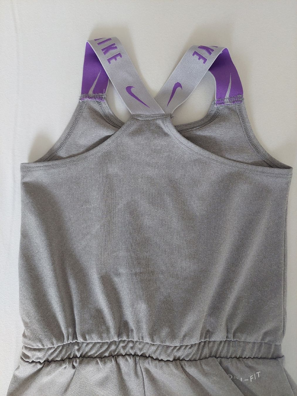 Nike Jumpsuits: Mädchen Nike Sport Overall Gr. 104 / 110 – Gebraucht aus Flims Dorf von Truemorish 4