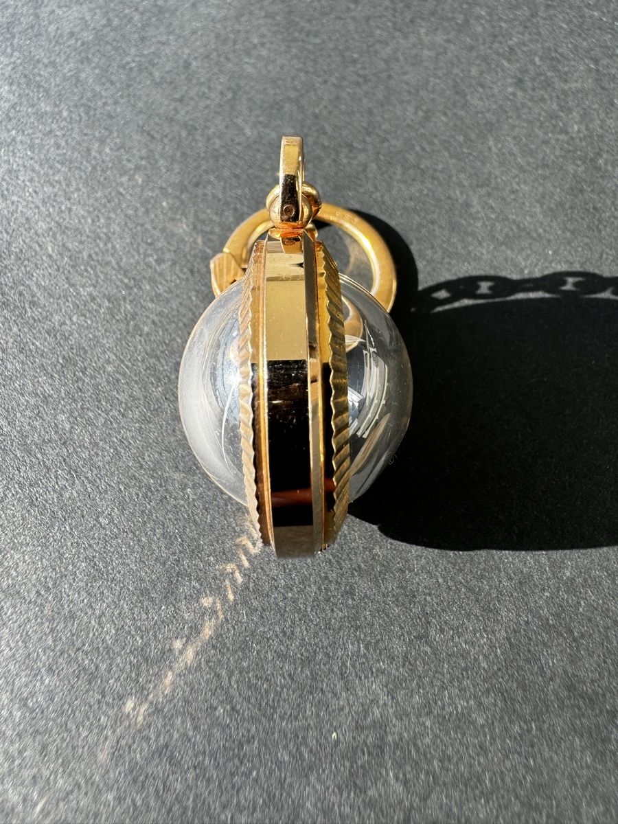 Uhren: Goldfarbene Taschenuhr "ROYALTY" – Gebraucht aus Zollikofen von Comcast 7
