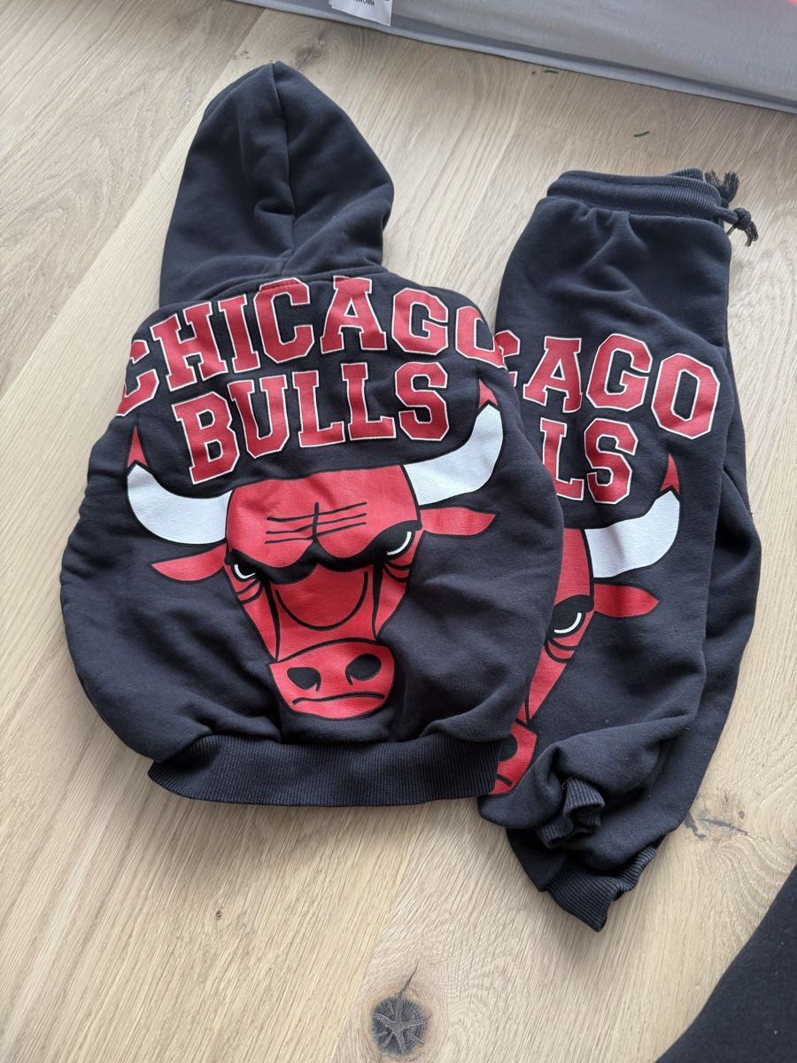 Zara Completi: Chicago Bulls Set, Grösse 98/104 – Nuovo e nell'imballaggio originale da Pfäffikon ZH venduto da Mado131019 1