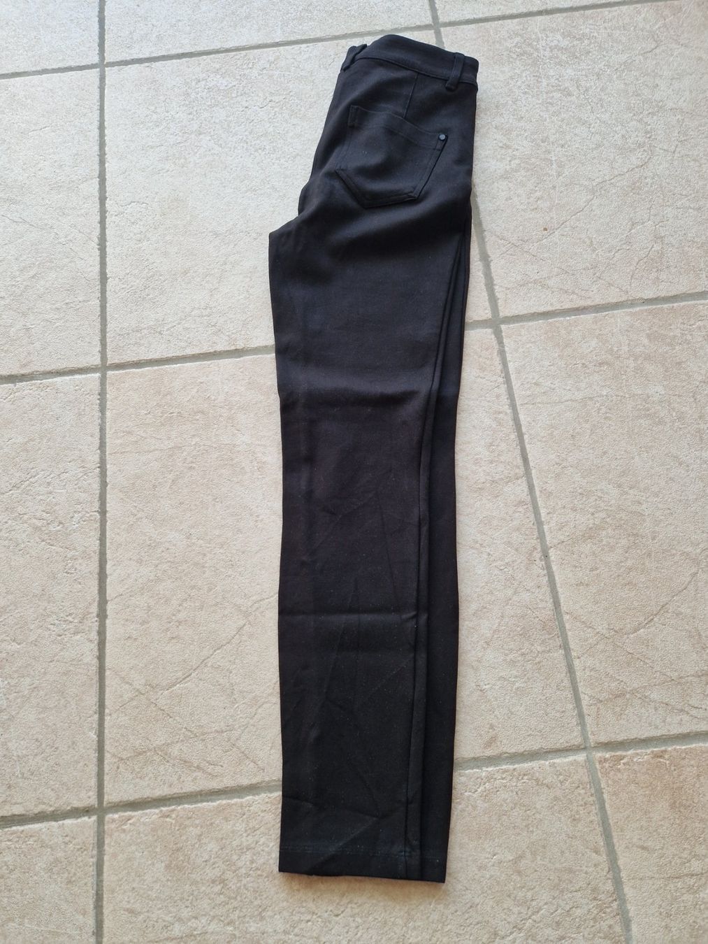C&A Pantaloni: Hose Gr:  34 – Usato da Seftigen venduto da ast_k6sk 1