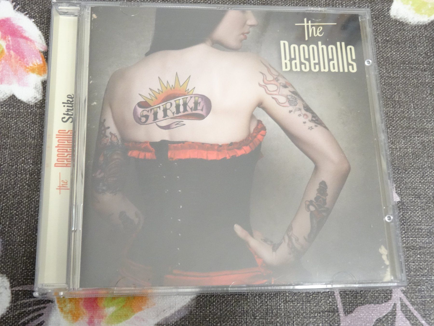 CDs: The Baseballs - Strike CD – D'occasion à Olten par Disc-Ausverkauf