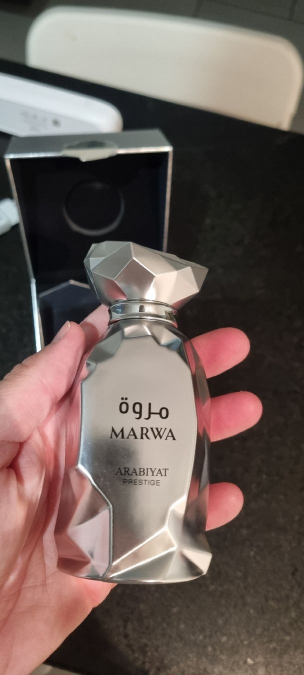 Parfum & Eau de Toilette: Arabiyat Prestige Marwa Eau de Parfum 100ml – Neu (gemäss Beschreibung) aus Luzern von B.Swiss 3