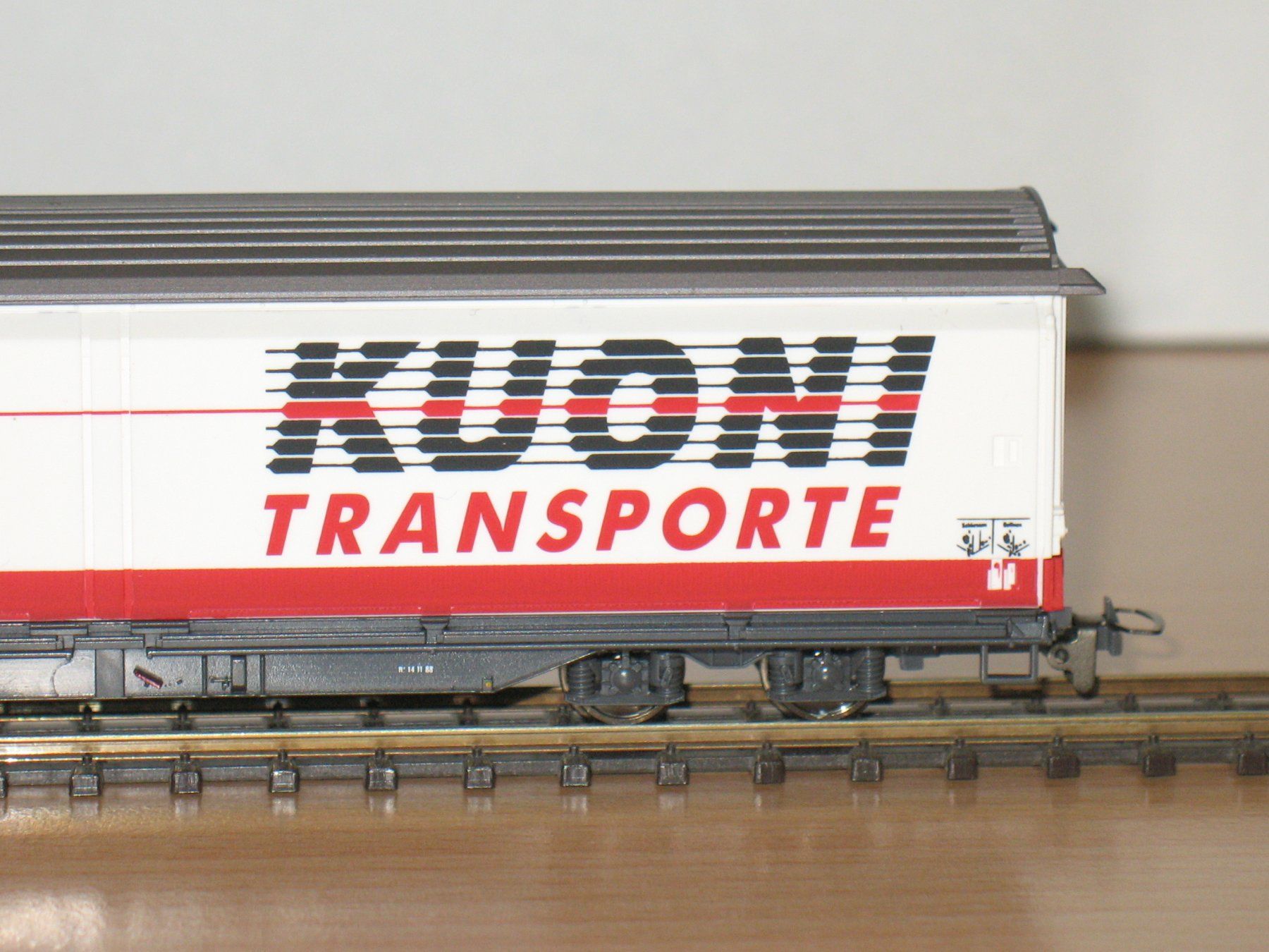 Bemo Modellini di ferrovie: Schiebewandwagen "KUONI" in H0m von BEMO 2288 – Nuovo (secondo la descrizione) da Ettiswil venduto da Caapraibex 8