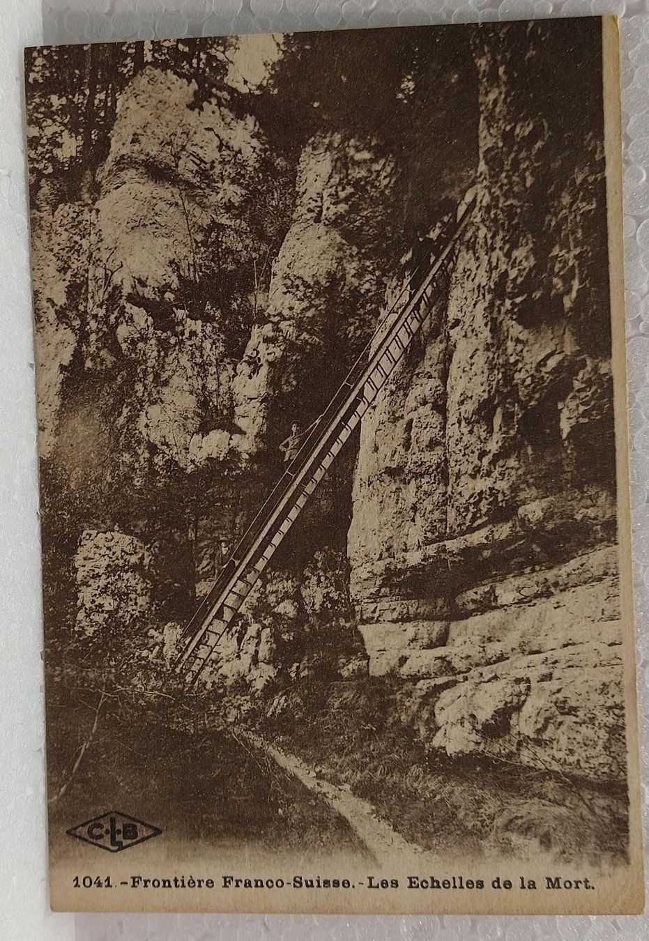 Cartoline postali: LES  ÉCHELLES  DE  LA  MORT - Frontière Franco-Suisse - 1927 – Usato da Delémont venduto da Domdom1