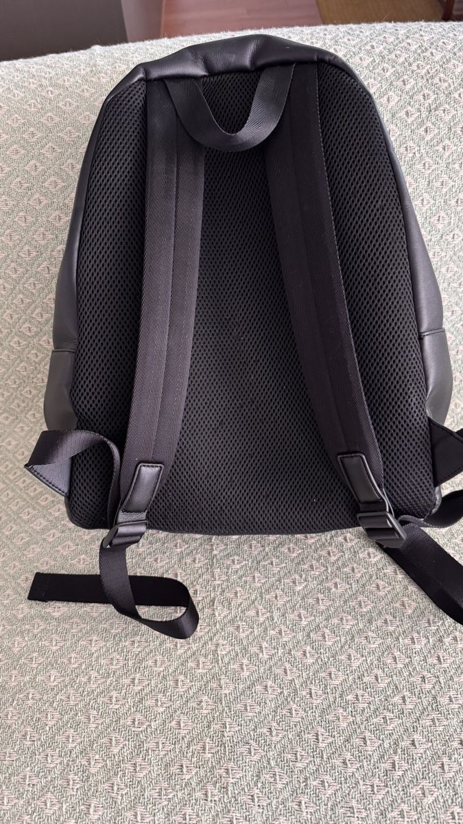 Calvin Klein Rucksäcke: Schwarzer Calvin Klein Rucksack - Top Zustand! – Gebraucht aus Tagelswangen von Atelier_RP_Zillmann 1