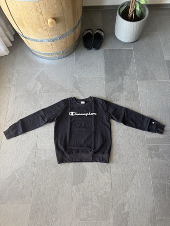 Schwarzer Champion Pullover, M