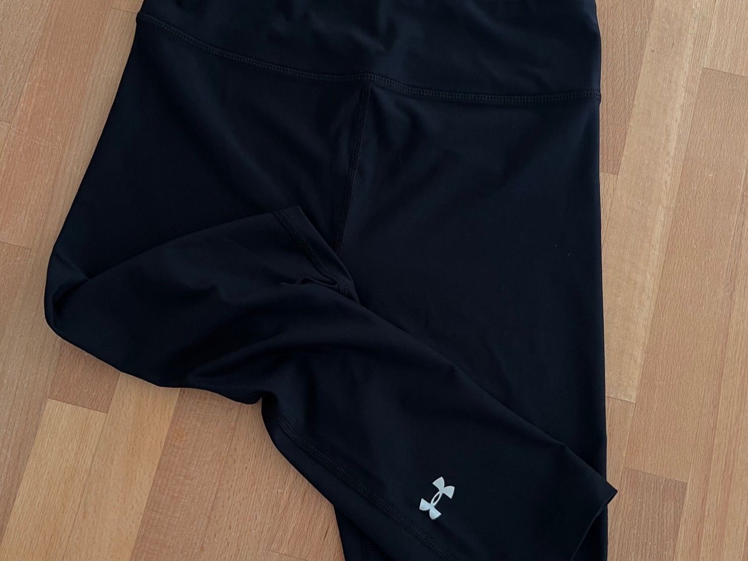 Under Armour Leggings: Leggings de sport 7/8 Under Armor – Usato da Pully venduto da sunaddict