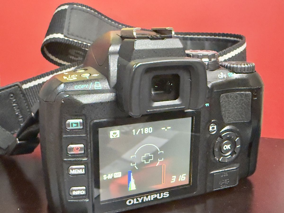 Fotocamera: OLYMPUS E- 410 Kamera Set – Usato da Basel venduto da RoyalPerformance 2