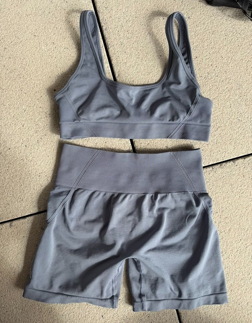 Oner Active Leggings: Ensemble Oner Active - Effortless – D'occasion à Nyon par noi_tf8q 1