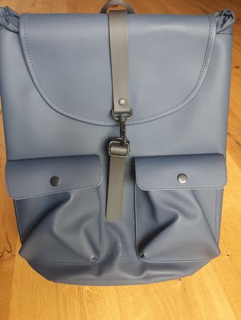 RAINS Rucksack Dunkelblau