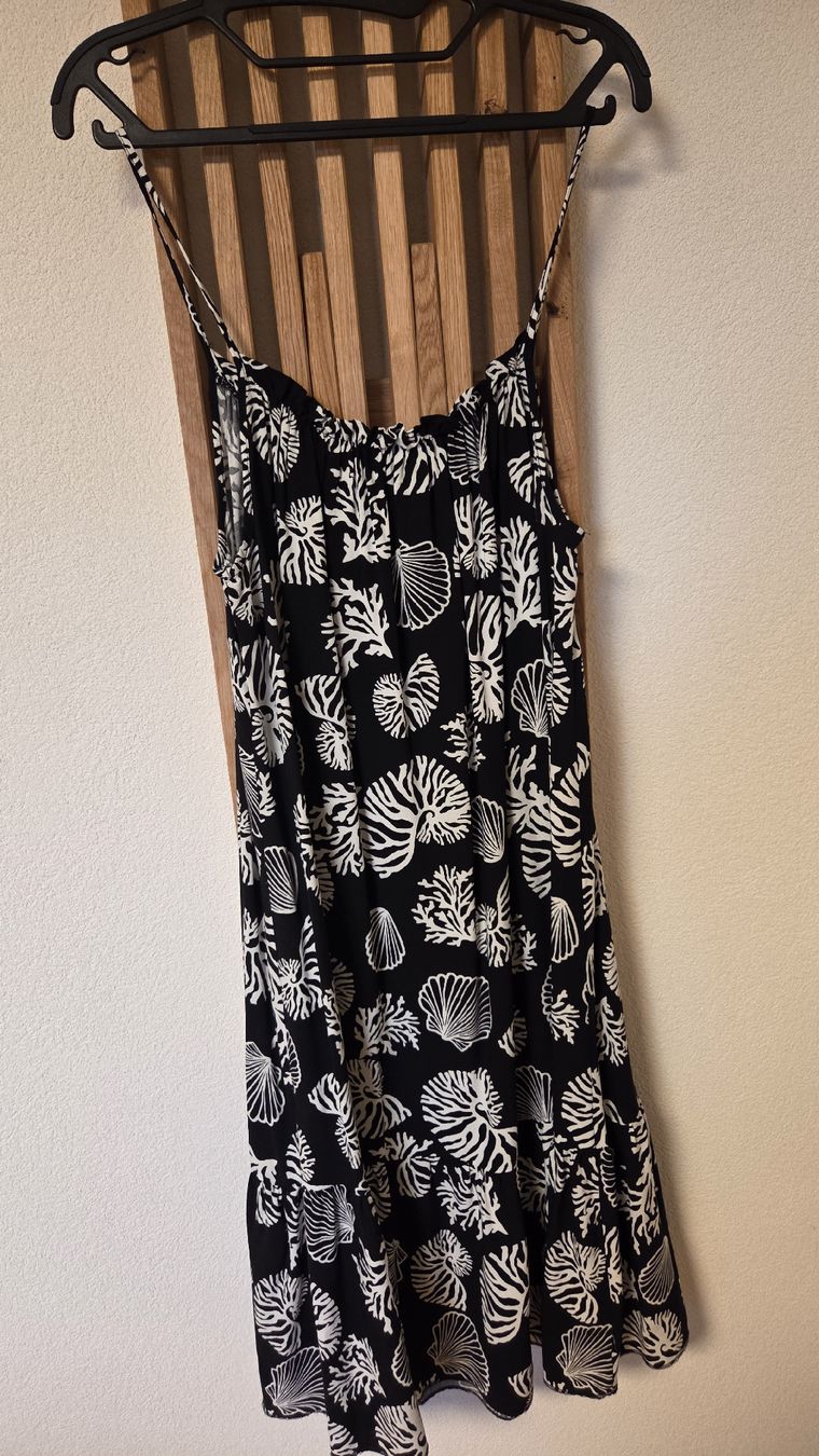 Vestiti: Robes lot 5 – Usato da Le Pâquier-Montbarry venduto da Gruyere77 4