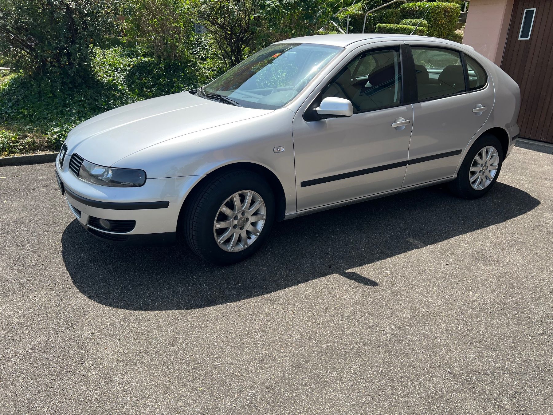 Seat Automobili: Seat Leon 1.8 Automat ab MFK – Usato da Horgen venduto da gatti70
