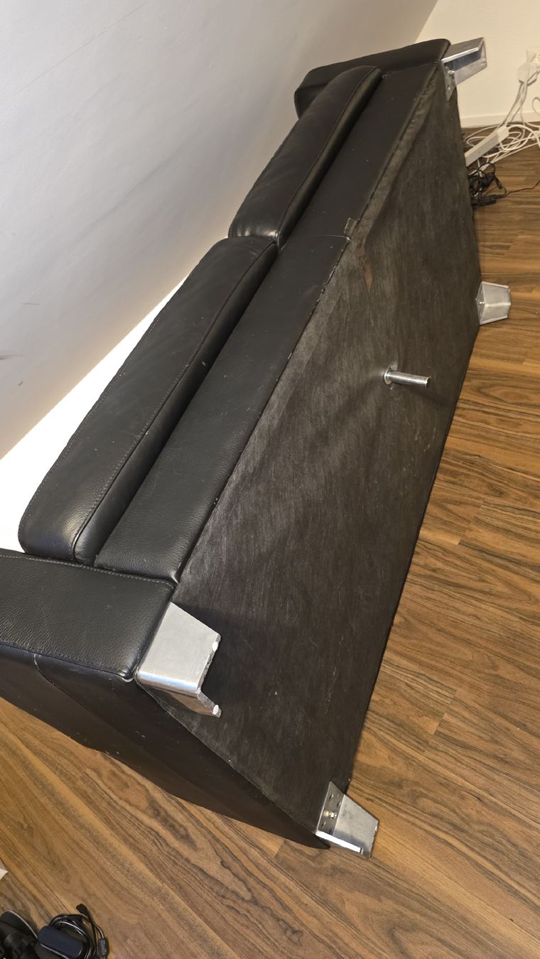 Sofas: Sofa + Sessel – Gebraucht aus Grenchen von Akarrgaming 1