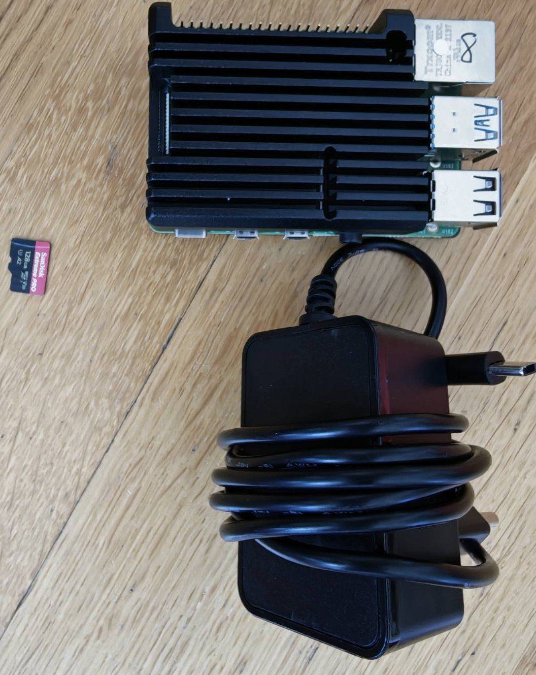 Raspberry Pi PCs: Raspberry Pi 4 Model B (8GB RAM) – D'occasion à Niederhasli par Dany75