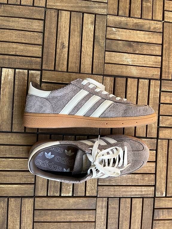 Scarpe da donna: Adidas Handball Spezial 40 2/3 – Usato da Schliern b. Köniz venduto da Viven_K 1