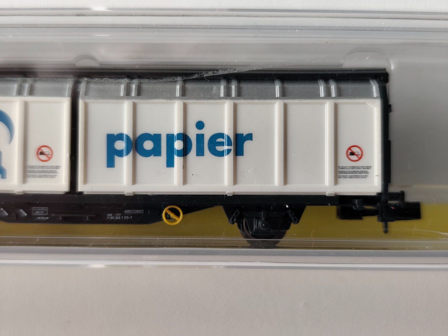 Trix Modellini di ferrovie: Schiebewandwagen "Sihl Papier" der SBB von Minitrix N – Nuovo e nell'imballaggio originale da La Chaux-de-Fonds venduto da Sekado 2