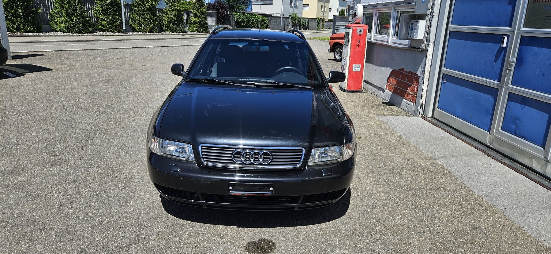 Audi Automobili: Audi A4 b5 Avant quattro – Usato da Amriswil venduto da Astralino22 5
