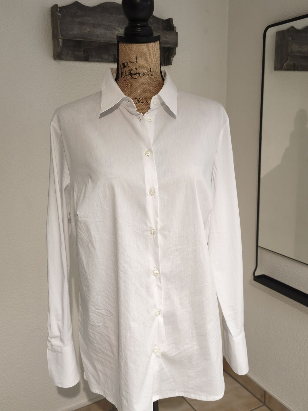 Blusen: Mona Hemd weiss Grösse 44 – Neu (gemäss Beschreibung) aus Emmetten von SecondhandSiska