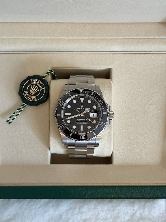 Montres: Rolex Submariner Date. 2023 – Neuf avec emballage d'origine à Bern par ale_pzz6 4