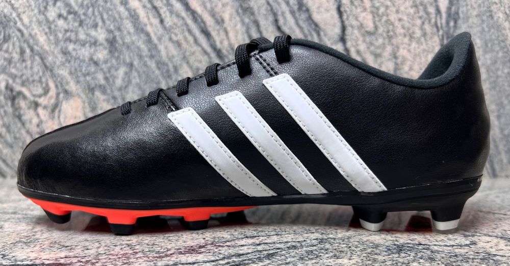 Scarpe calcio outlet adidas 11 nova