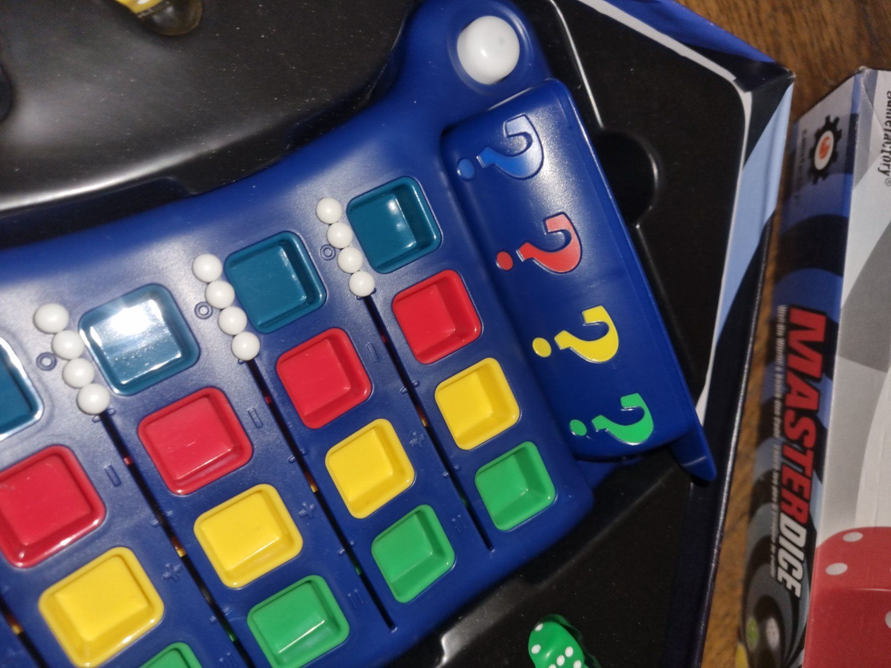 Giochi: Master Dice Jeu de Société - Lance les dés... – Usato da Fribourg venduto da jarmilka 8