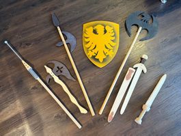 Ritter Spielzeugset Holz Schild Schwerter gebraucht