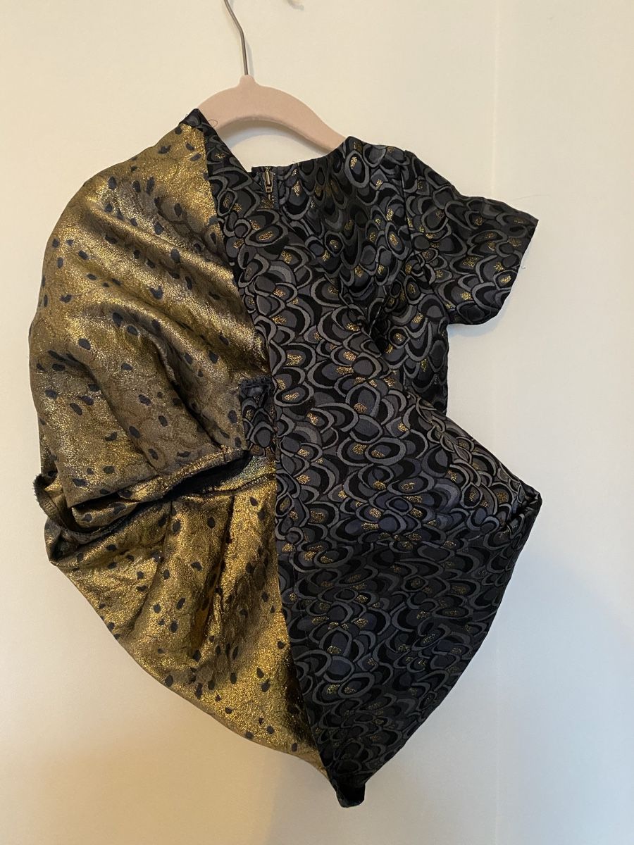 Vestiti & Gonne: Festliches Kleid mit Goldmuster Gr. 104 – Usato da Zürich venduto da sar_7s87 3