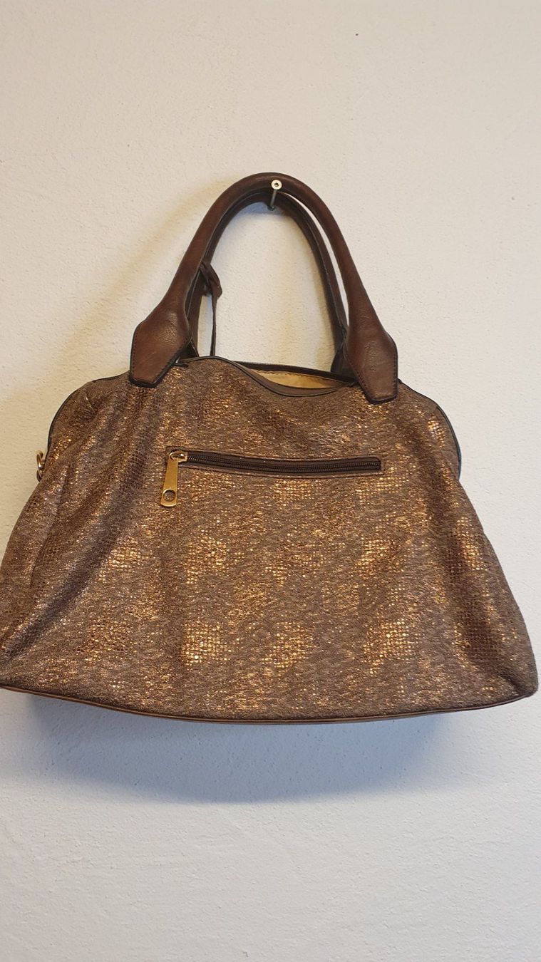 Taschen für Damen: Große Tasche ⭐️ – Gebraucht aus Wald ZH von Martin79 4