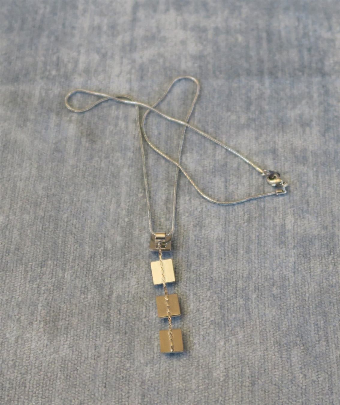Catenine: Schlangenkette mit Anhänger – Usato da Brittnau venduto da marlenestone 3