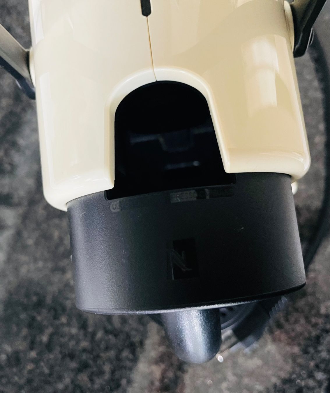 Nespresso Machines à café & Machines à expresso: Nespresso Kapselmaschine – D'occasion à Eiken par naked 2