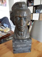Bronzebüste...5.3 kg....26 cm hoch (inkl. Sockel)