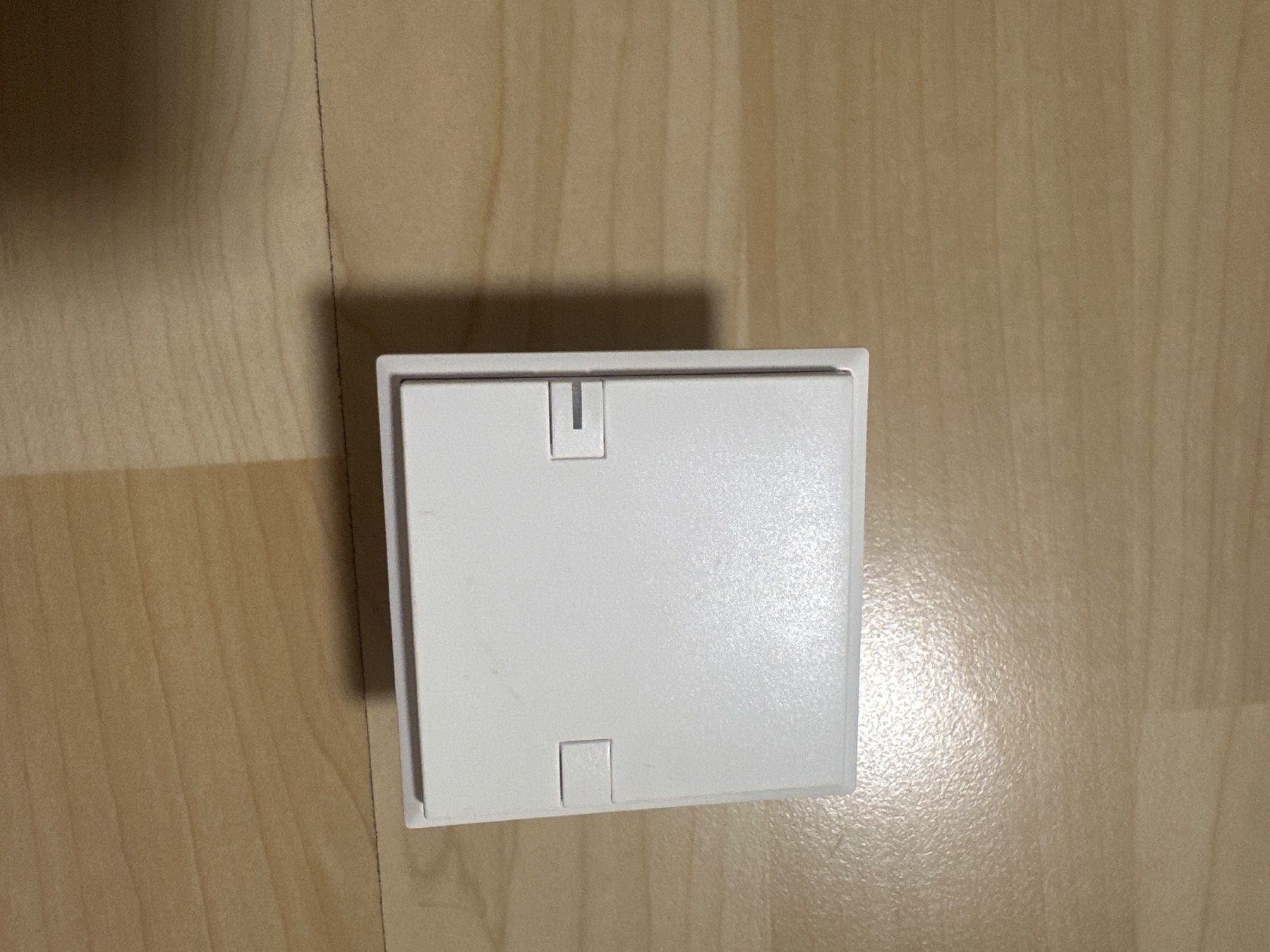 Feller Schalter: Taster KNX 1-fach EDIZIO Due – Gebraucht aus niederhasli von rami016