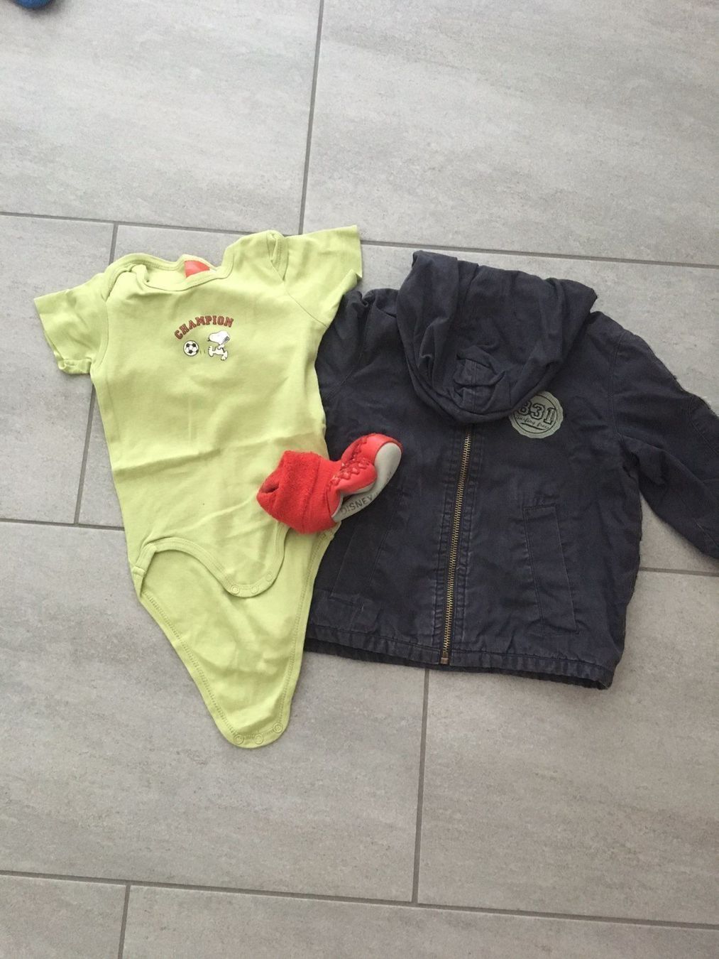 Lotti & Set di vestiti: Kleider Paket Größe 80/86 – Usato da Adliswil venduto da rossoelmare 6